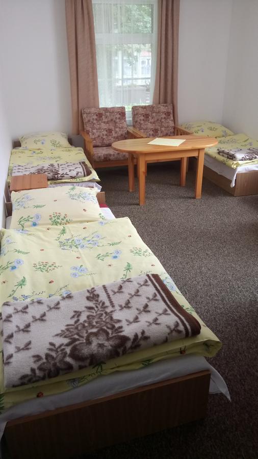 Hostel Dworek Osiecki Koral Osieki  Extérieur photo
